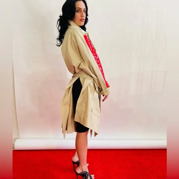 Vivienne Westwood “ACTIVE RESISTANCE TO PROPAGANDA” TRENCH COAT NWT SS16 - Picture 13 of 13